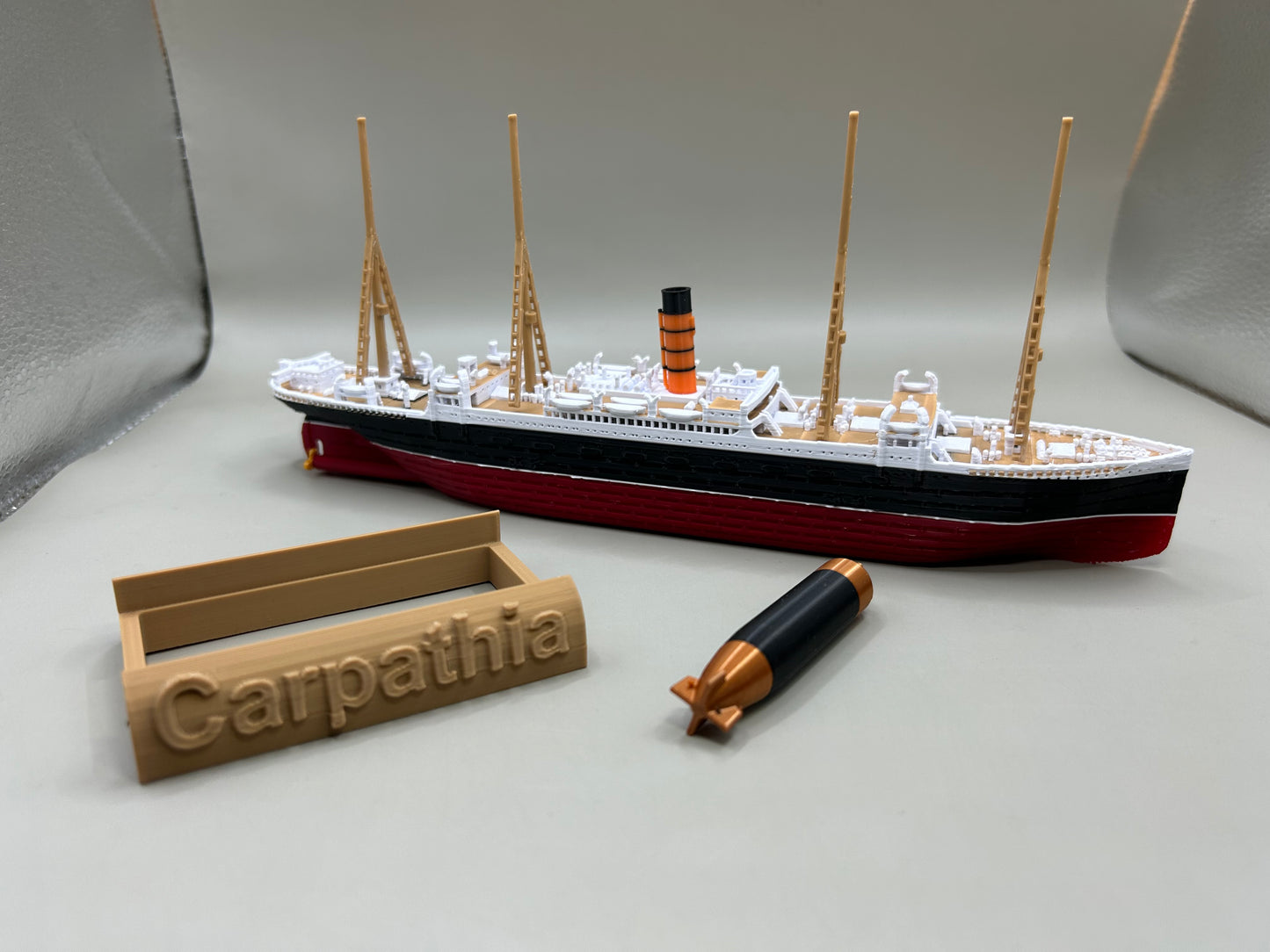 RMS Carpathia Submersible Model, Educational Model, FLOATS & SINKS Historically accurate