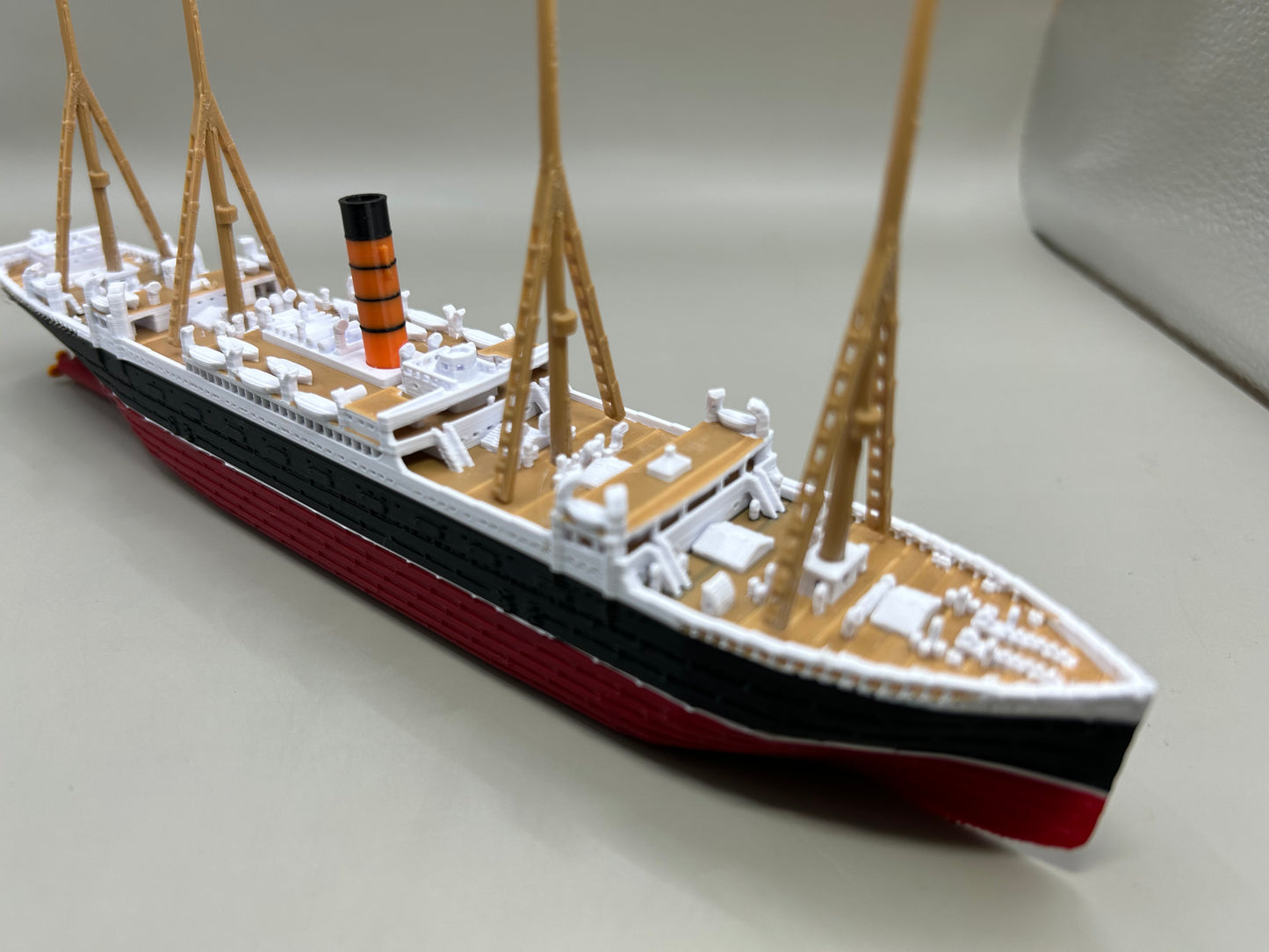RMS Carpathia Submersible Model, Educational Model, FLOATS & SINKS Historically accurate