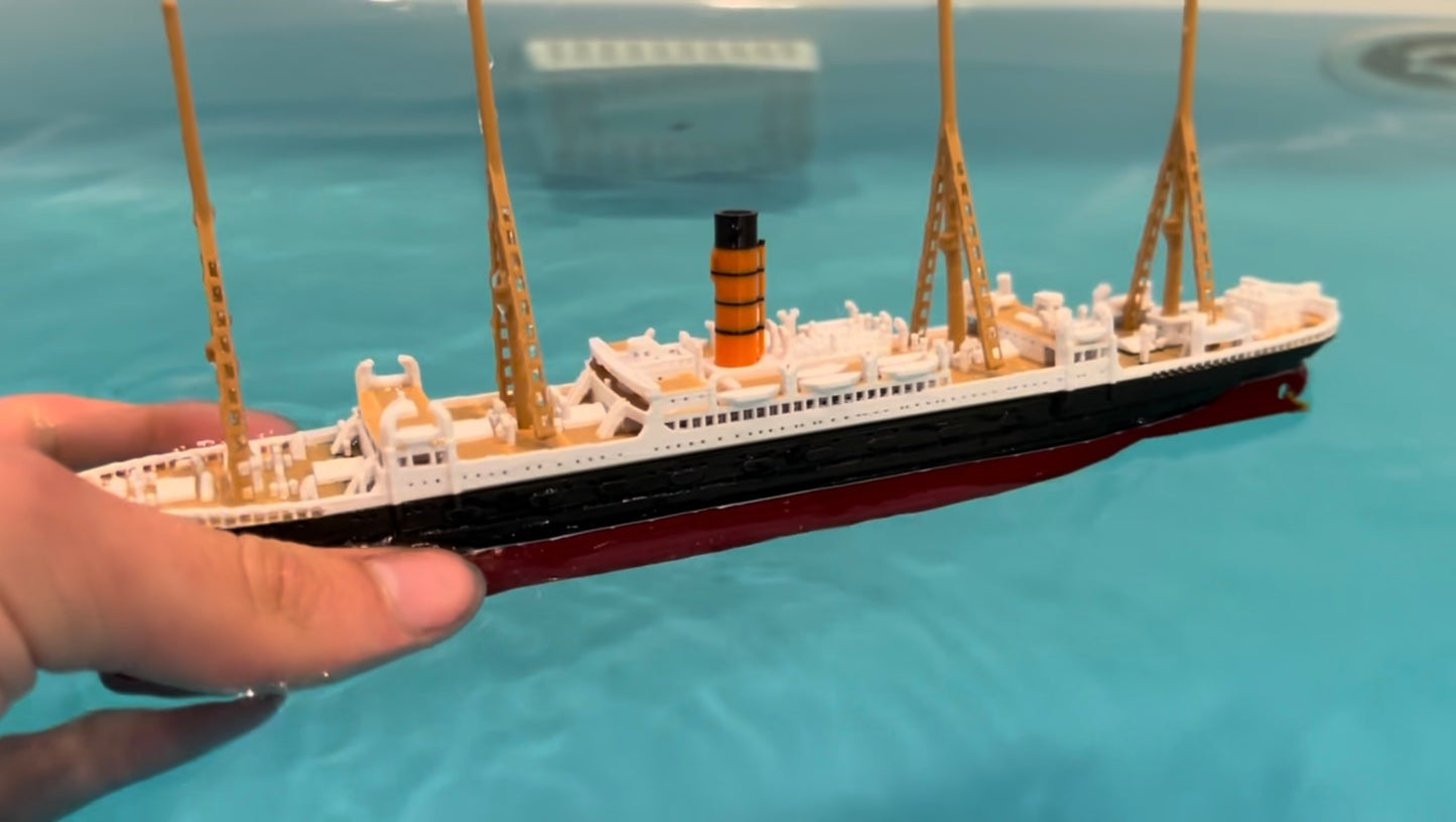 RMS Carpathia Submersible Model, Educational Model, FLOATS & SINKS Historically accurate