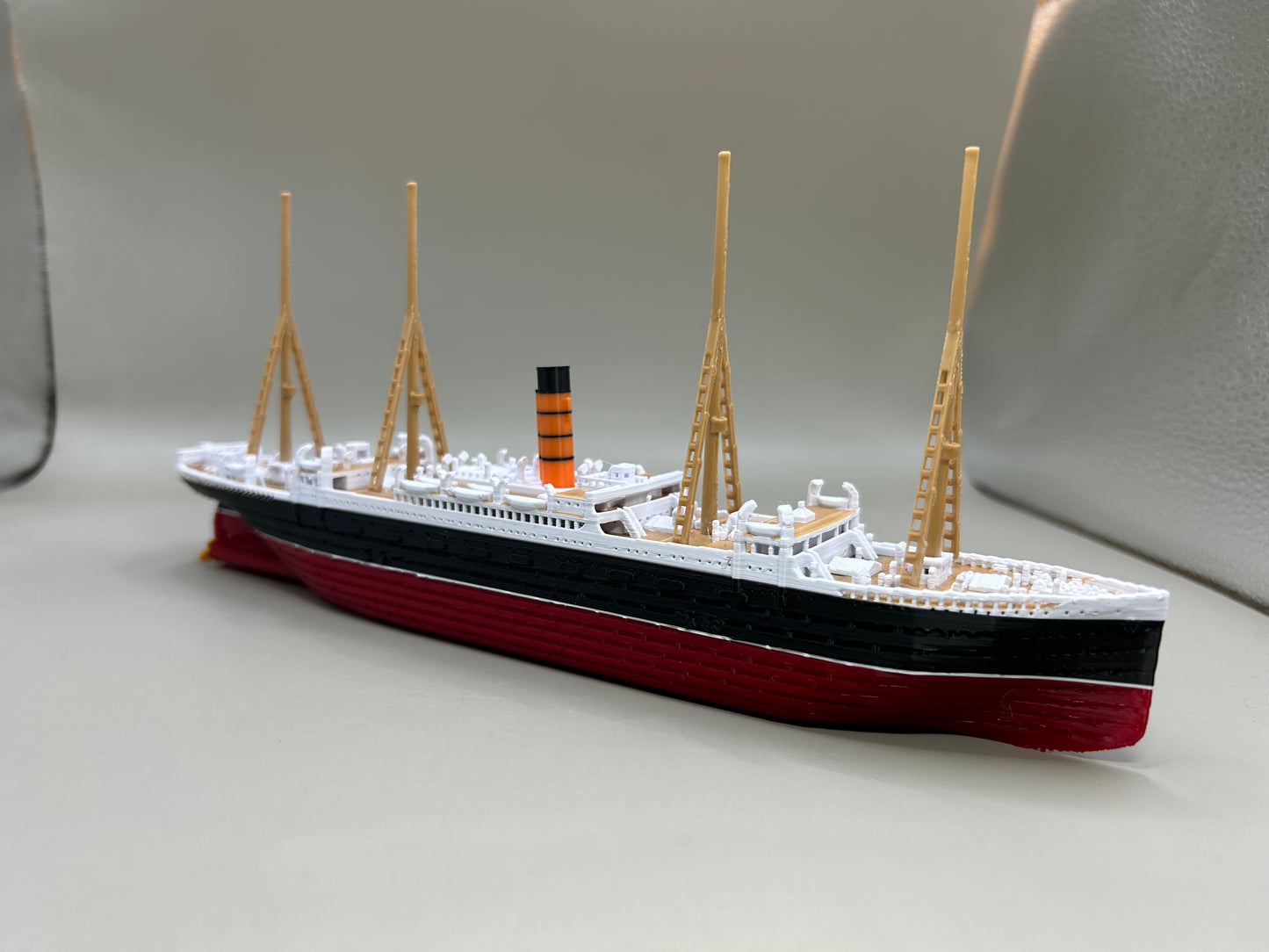 RMS Carpathia Submersible Model, Educational Model, FLOATS & SINKS Historically accurate