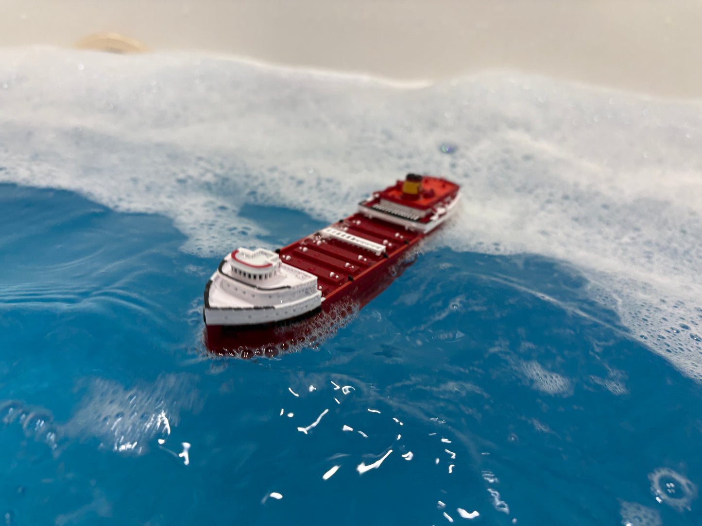 Floating Edmund Fitzgerald Model-Bath toy