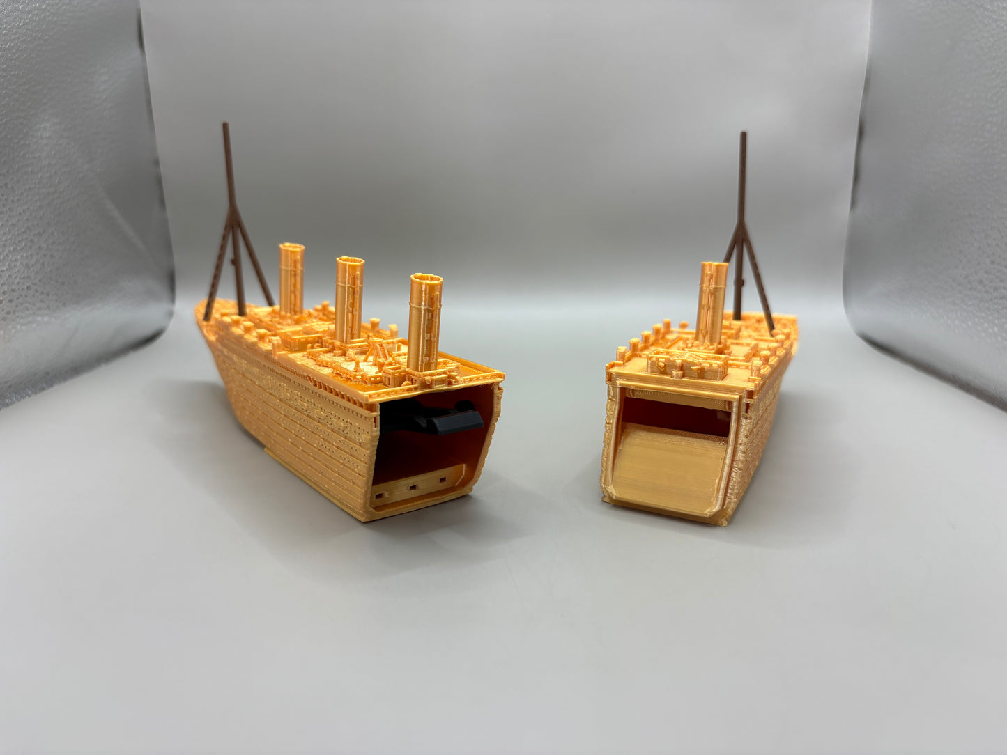 RMS Goldtanic Submersible Model, Educational Model, FLOATS & SINKS