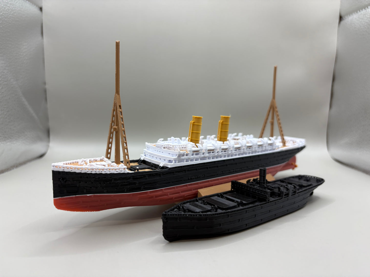 Empress of Ireland Submersible Model, Educational Model, FLOATS & SINKS Historically accurate
