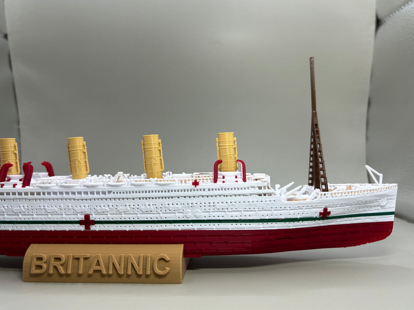 HMHS Britannic Submersible Model, Educational Model, FLOATS & SINKS Historically accurate