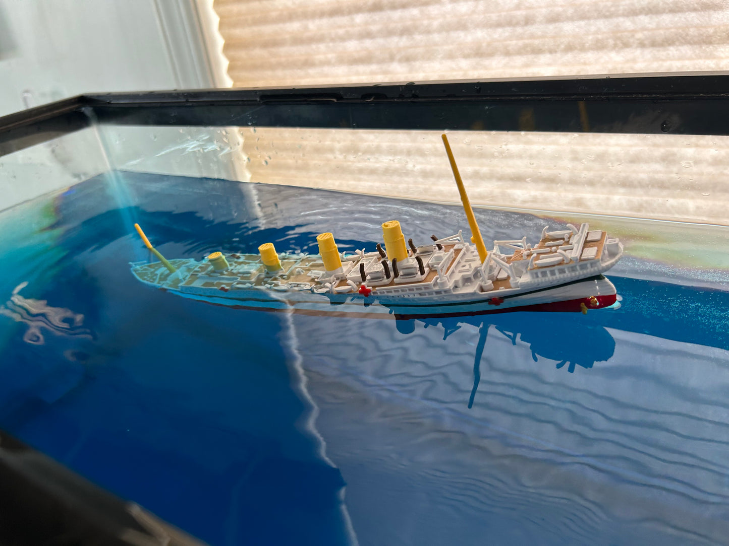 HMHS Britannic Submersible Model, Educational Model, FLOATS & SINKS Historically accurate