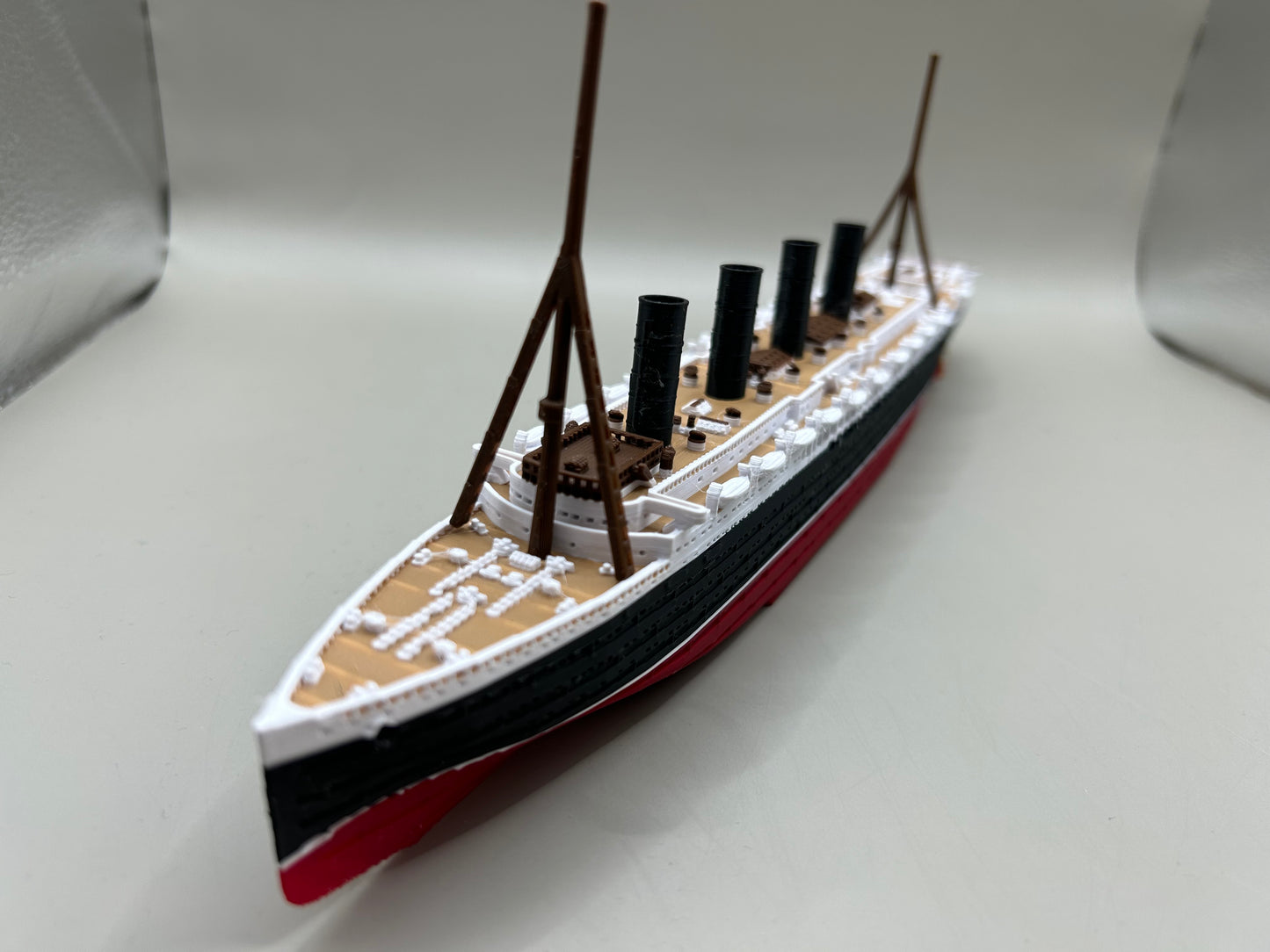 RMS Lusitania Submersible Model, Educational Model, FLOATS & SINKS Historically accurate