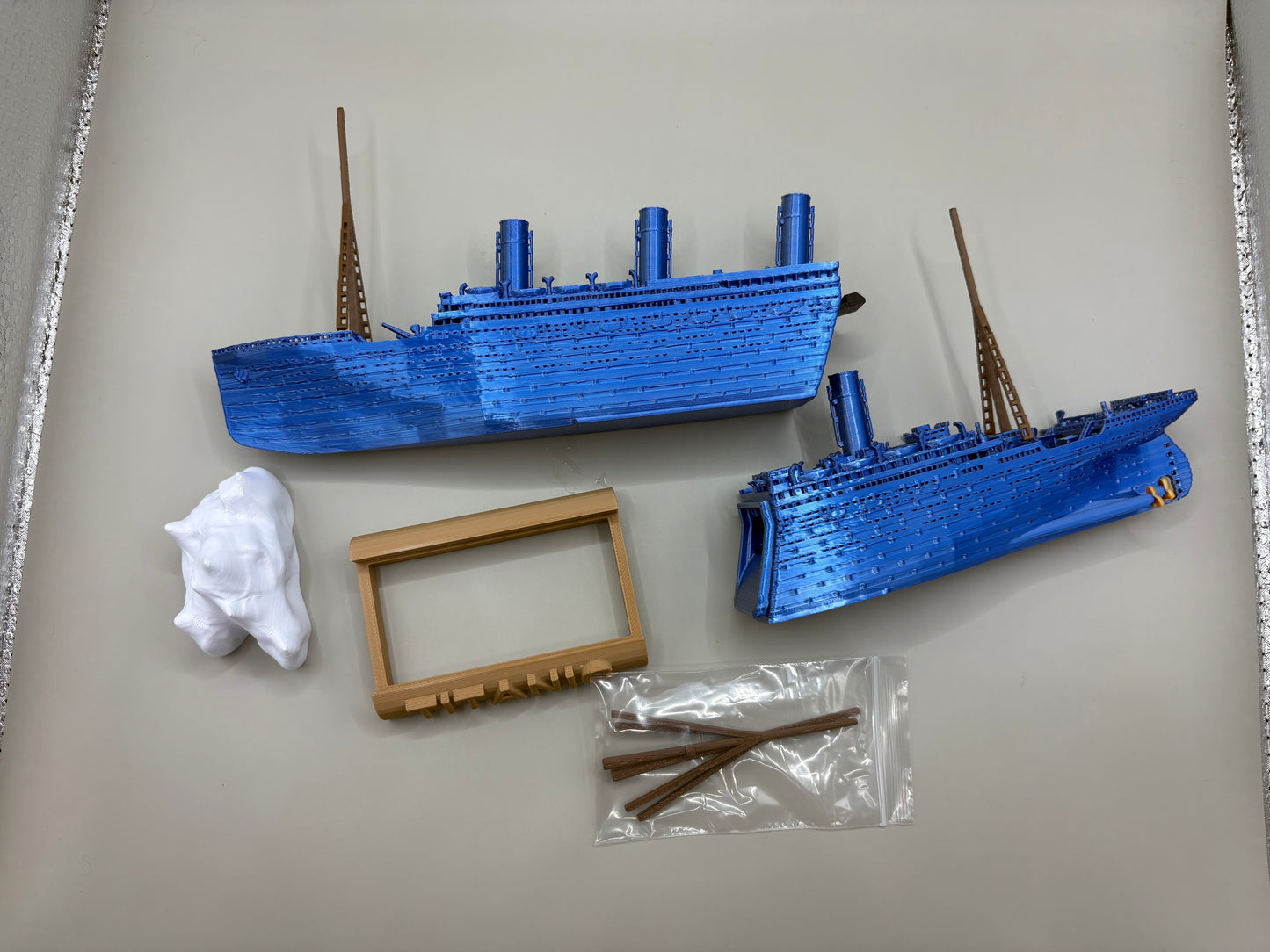 RMS Diamondtanic Submersible Model, Educational Model, FLOATS & SINKS