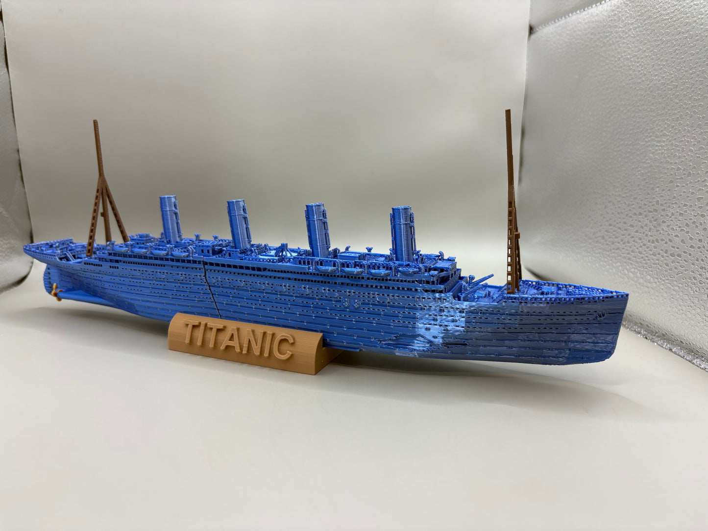 RMS Diamondtanic Submersible Model, Educational Model, FLOATS & SINKS