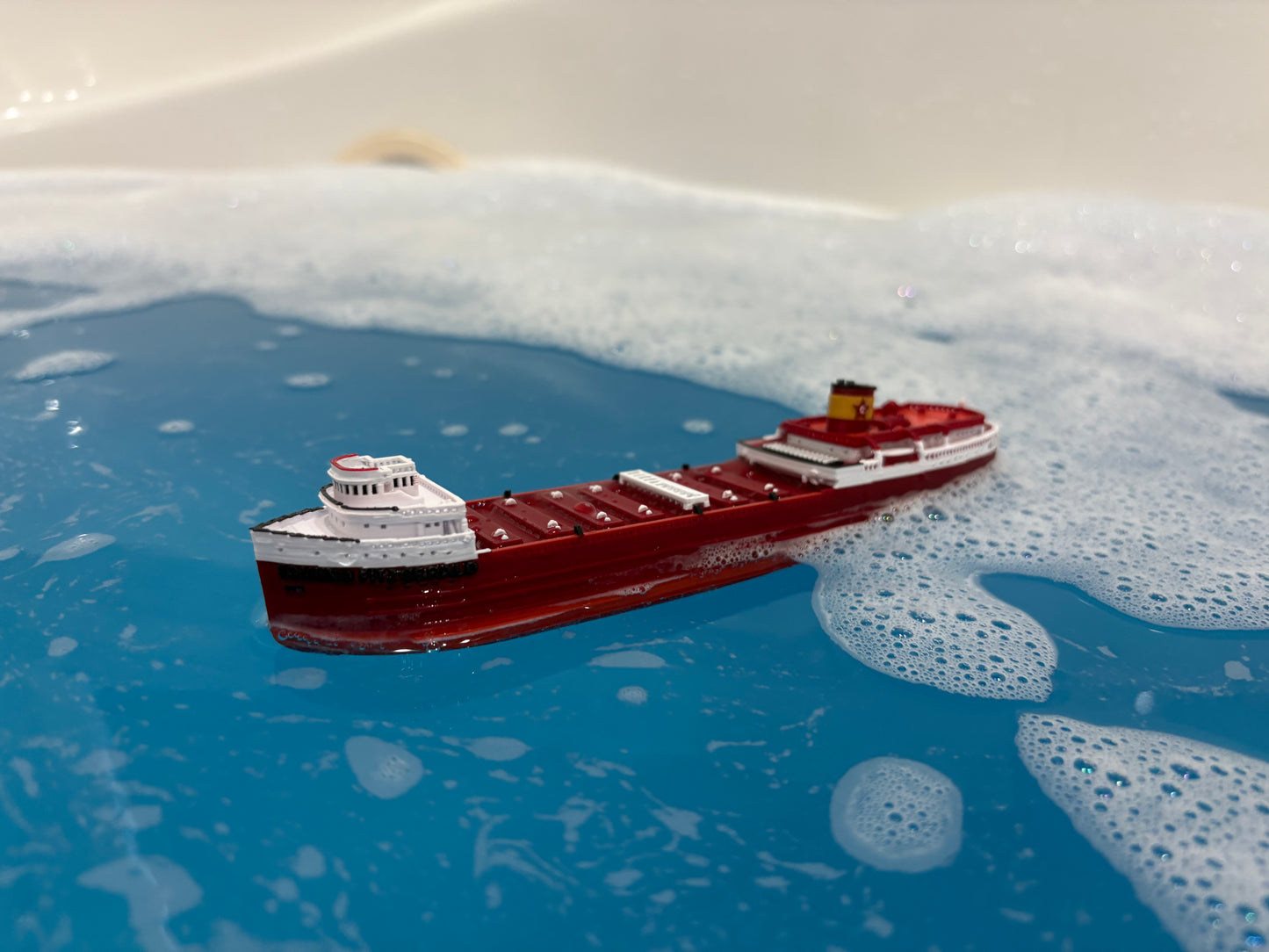 Floating Edmund Fitzgerald Model-Bath toy