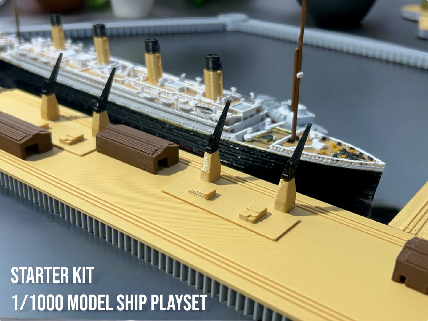 Ship Replica Playset (Starter Pack)