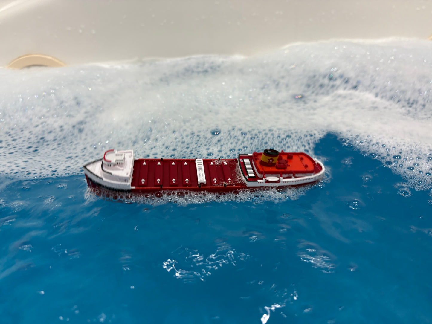 Floating Edmund Fitzgerald Model-Bath toy
