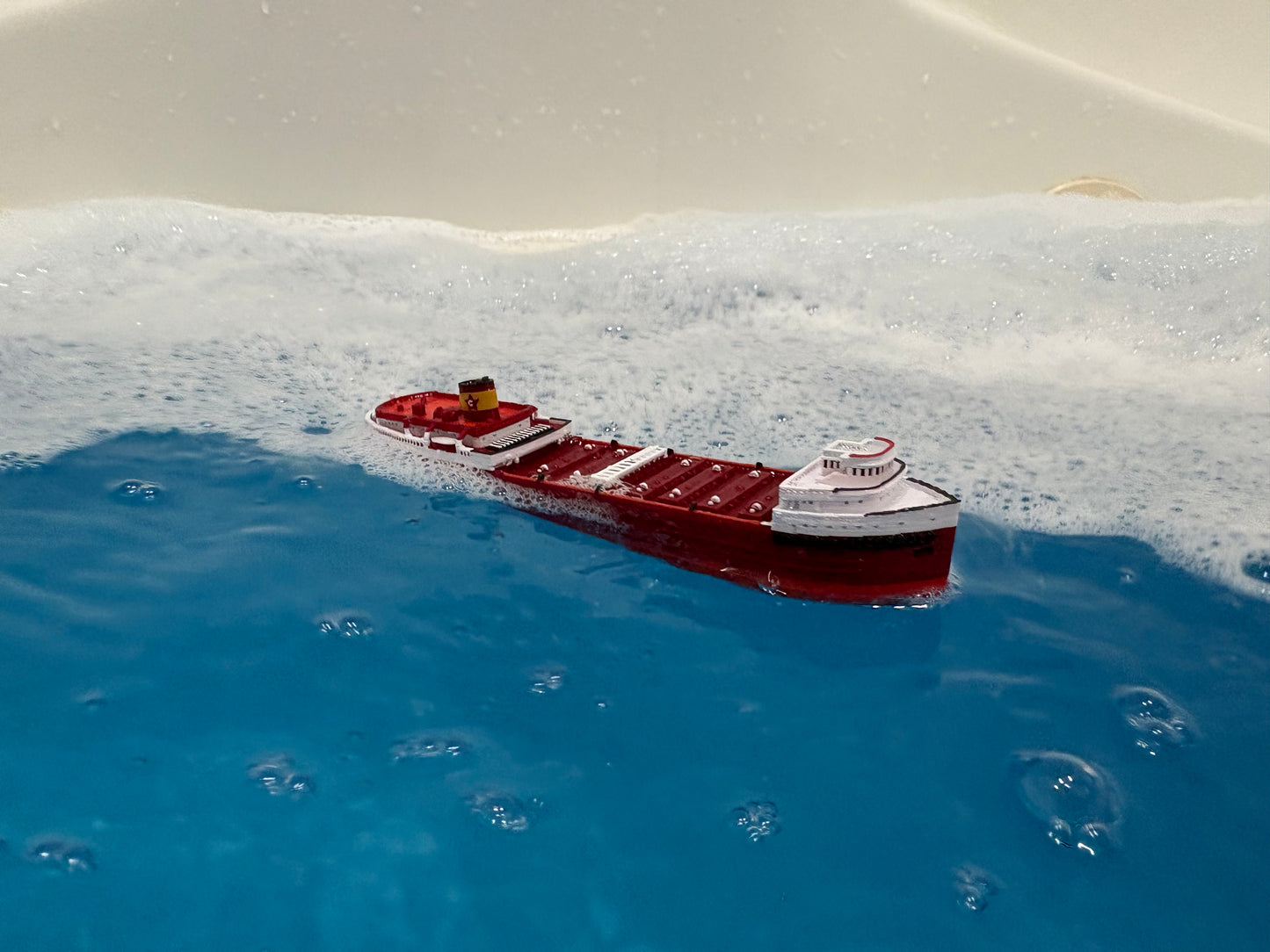 Floating Edmund Fitzgerald Model-Bath toy