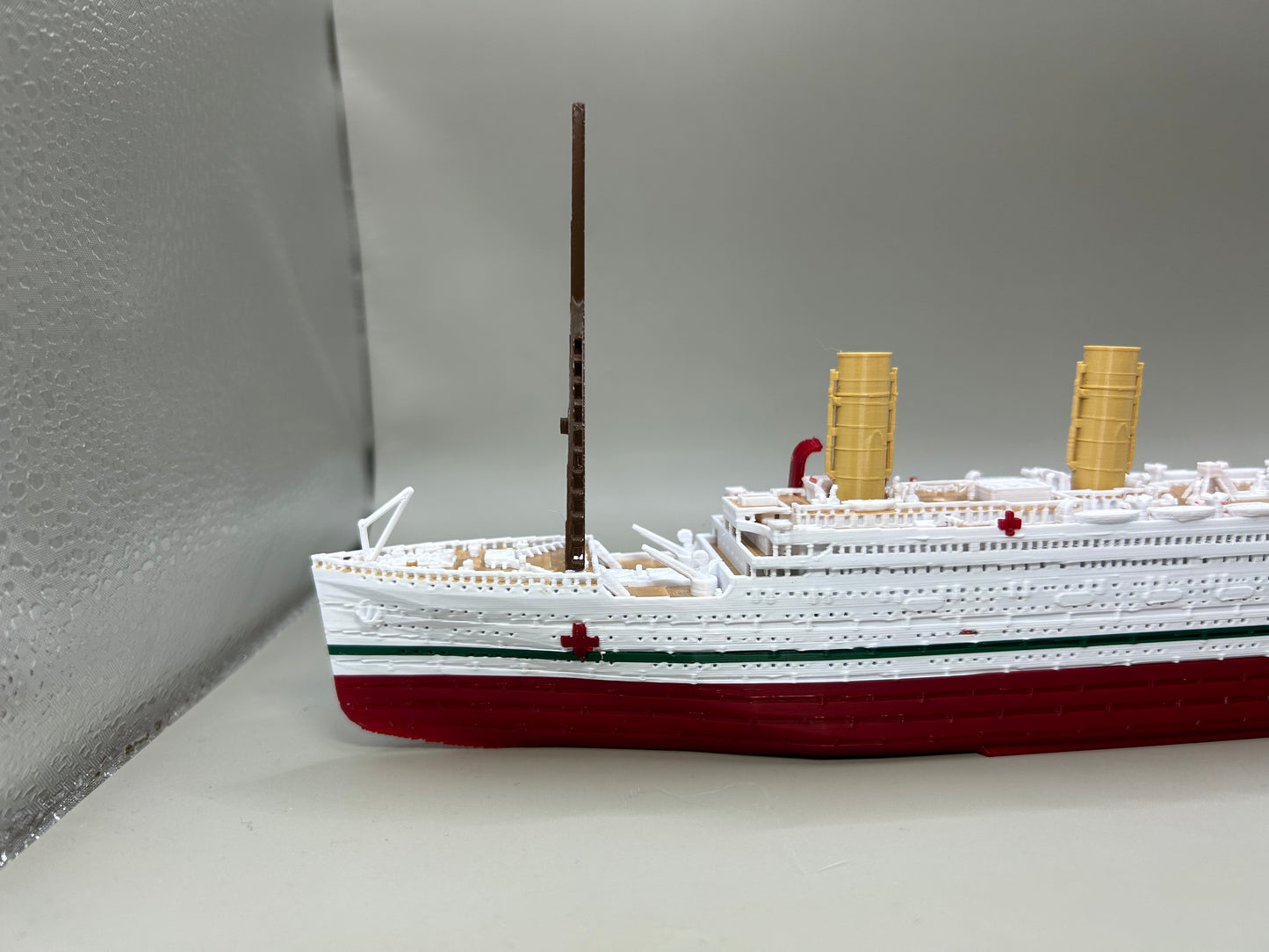 HMHS Britannic Submersible Model, Educational Model, FLOATS & SINKS Historically accurate