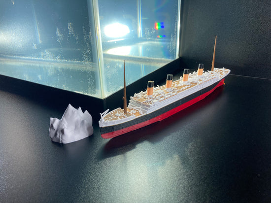 RMS Titanic Submersible Model, Educational Model, FLOATS & SINKS Histo ...